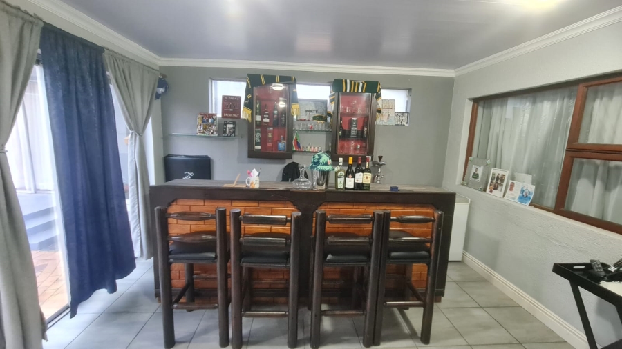 To Let 3 Bedroom Property for Rent in St Dumas Western Cape